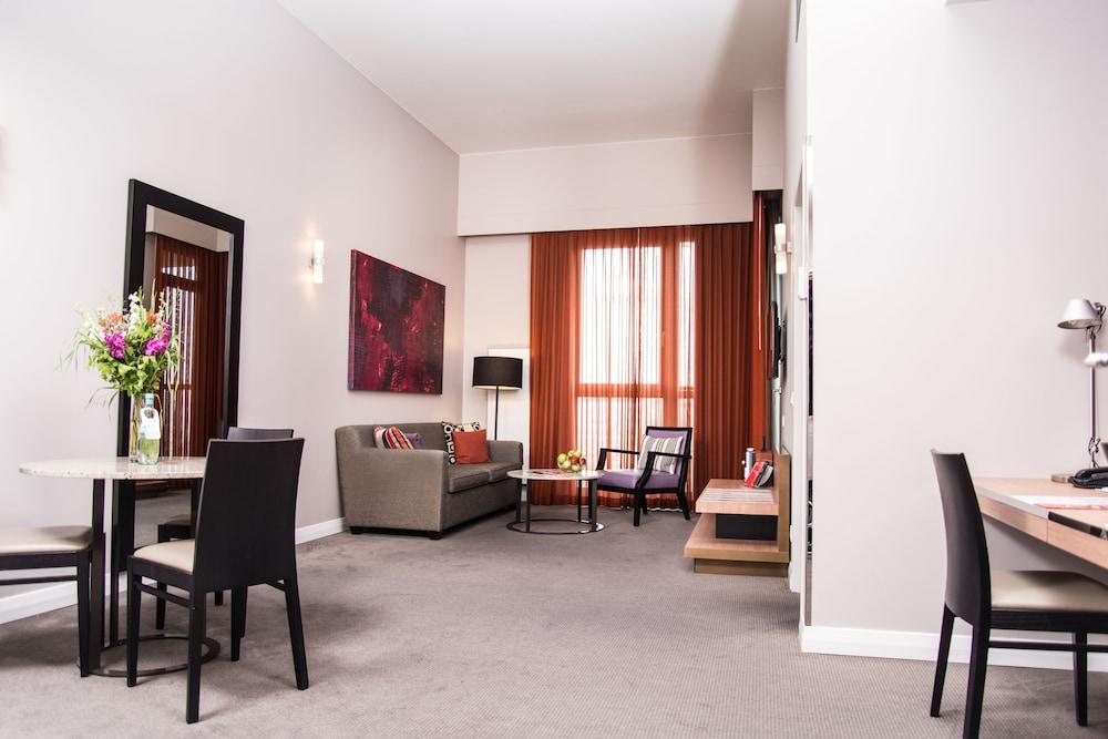Adina Apartment Hotel Berlin Checkpoint Charlie Ngoại thất bức ảnh