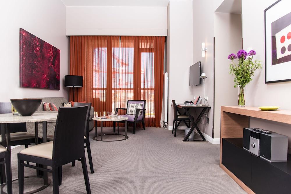 Adina Apartment Hotel Berlin Checkpoint Charlie Ngoại thất bức ảnh
